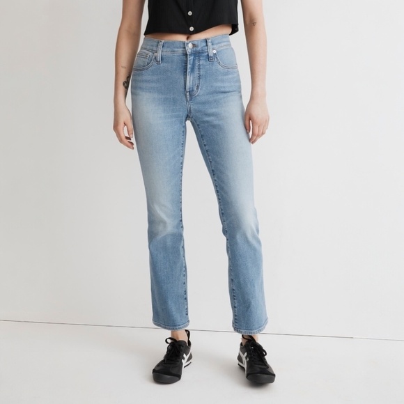 MADEWELL Kick Out Jeans in Carey Wash (light wash) Size 24 - Picture 1 of 8